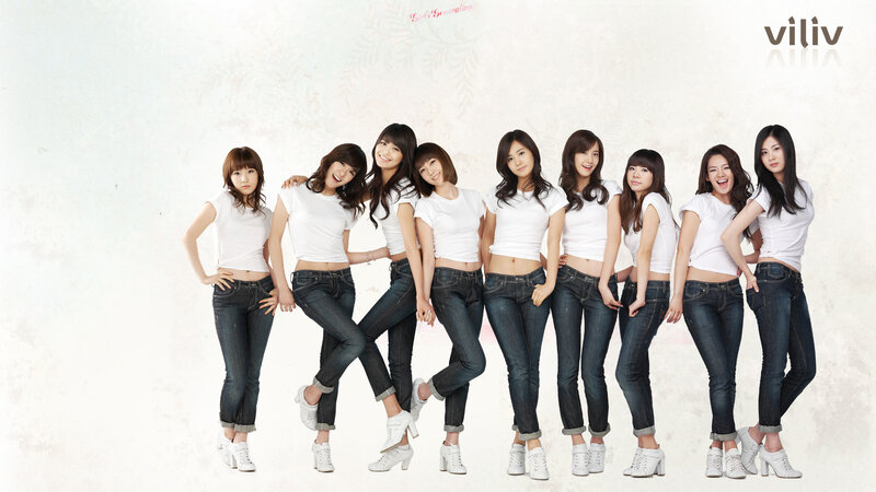 Girls' Generation group photo