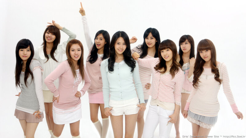 Girls' Generation group photo
