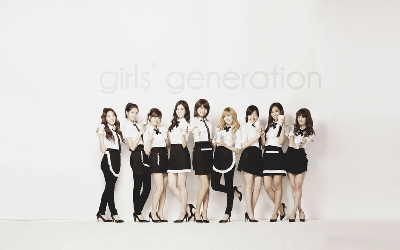 Girls' Generation in maid outfits