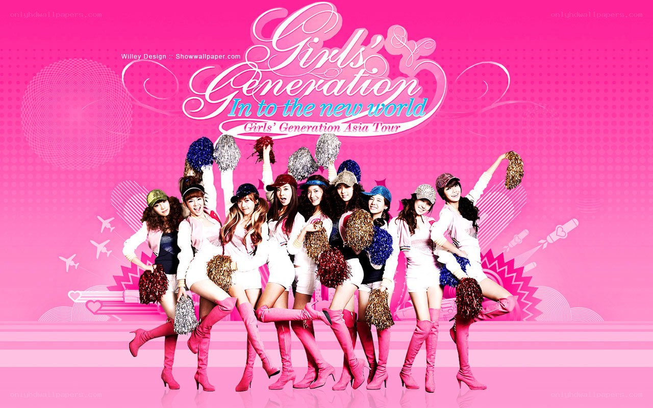 Girls' Generation in pink
