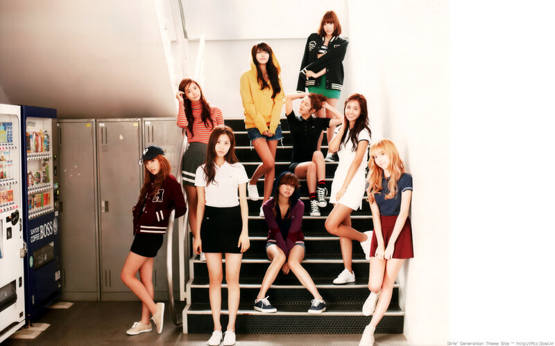 Girls' Generation on stairs