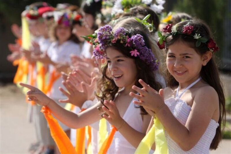 Girls in Flower Crowns