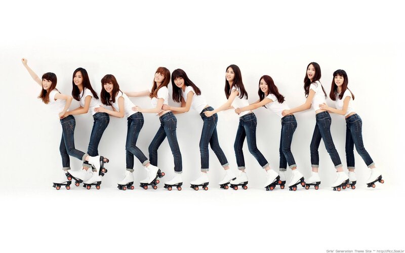 Girls on Roller Skates — White