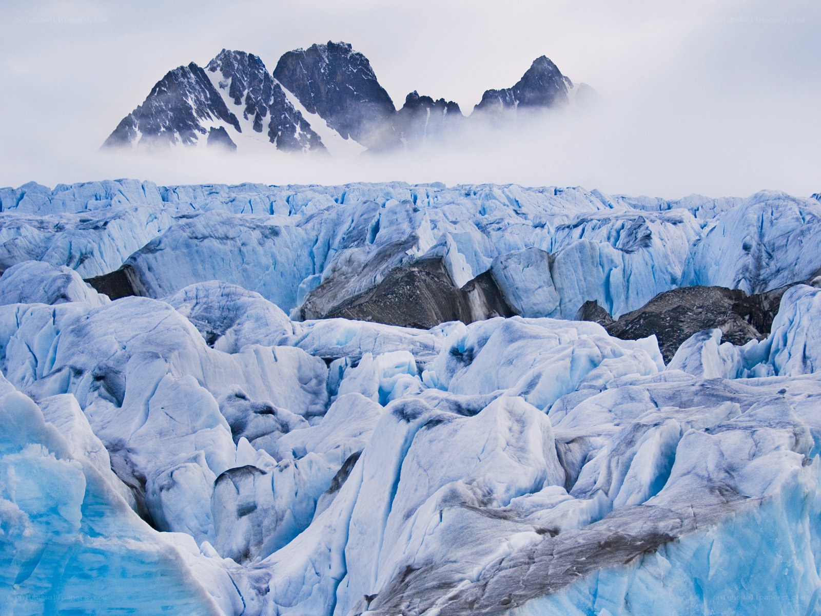 Glacier and mountain landscape
