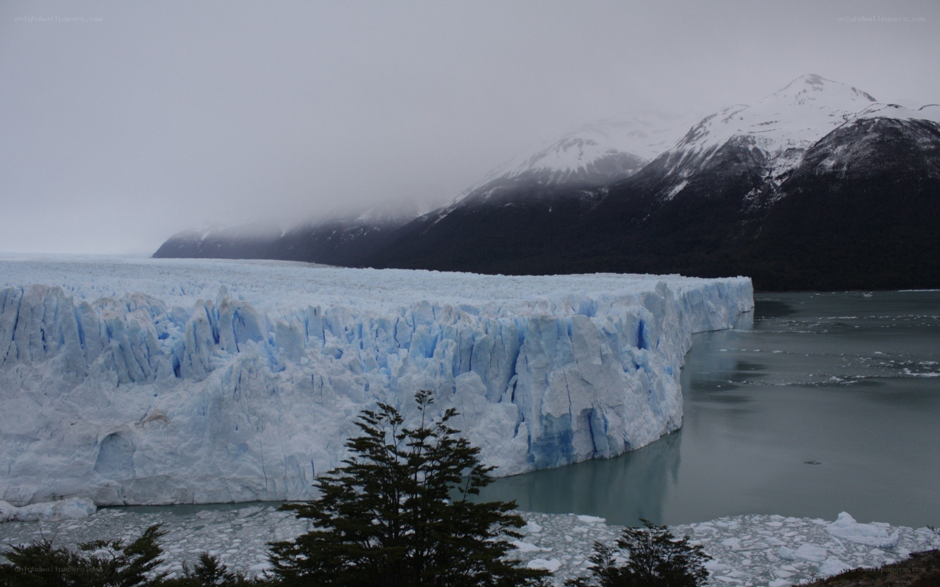 Glacier and mountain landscape