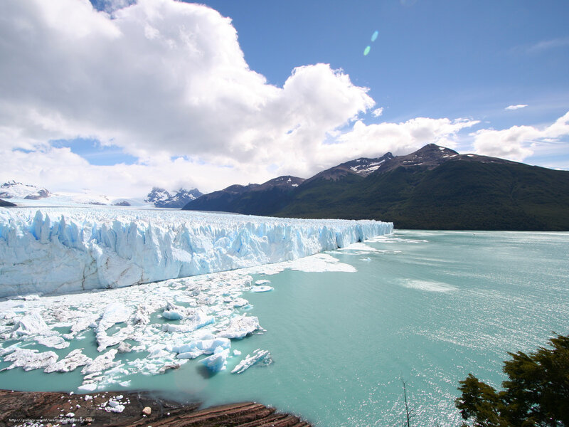 Glacier and turquoise lake landscape