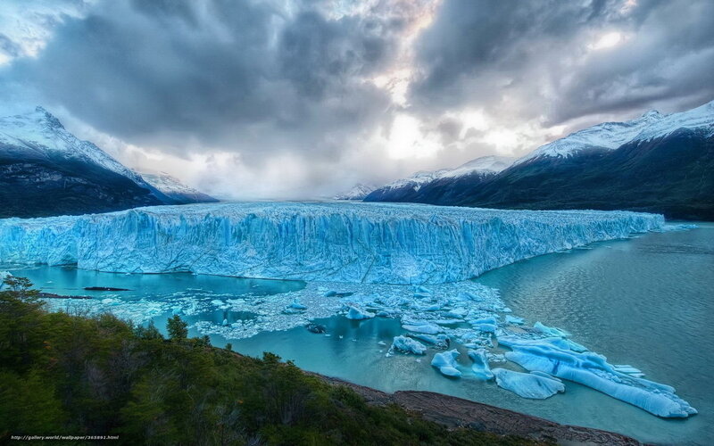 Glacier calving into a lake
