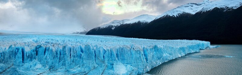 Glacier Front — Blue, Dramatic, Winter