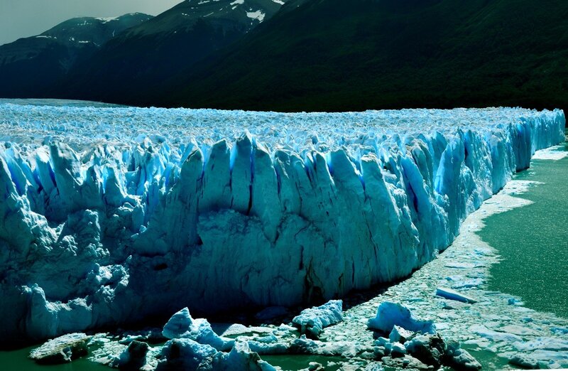 Glacier front with icebergs