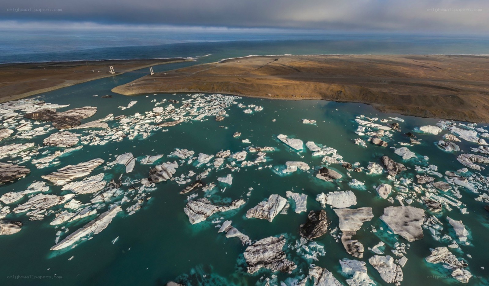 Glacier ice in a lagoon