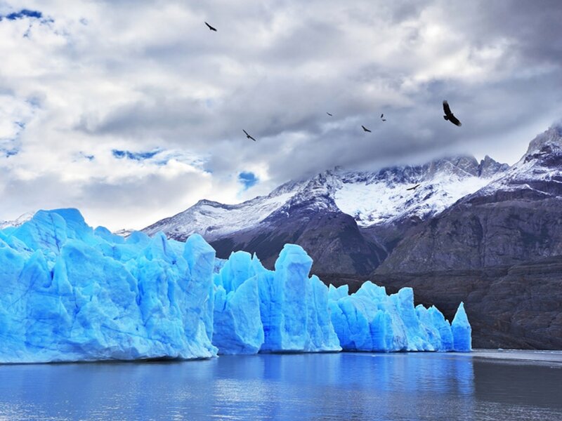 Glacier in Lake — Blue