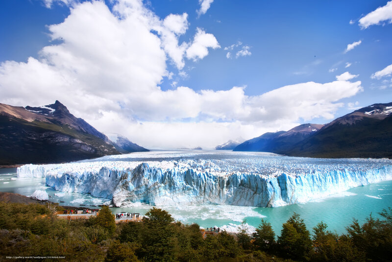 Glacier in Mountain Lake — Blue
