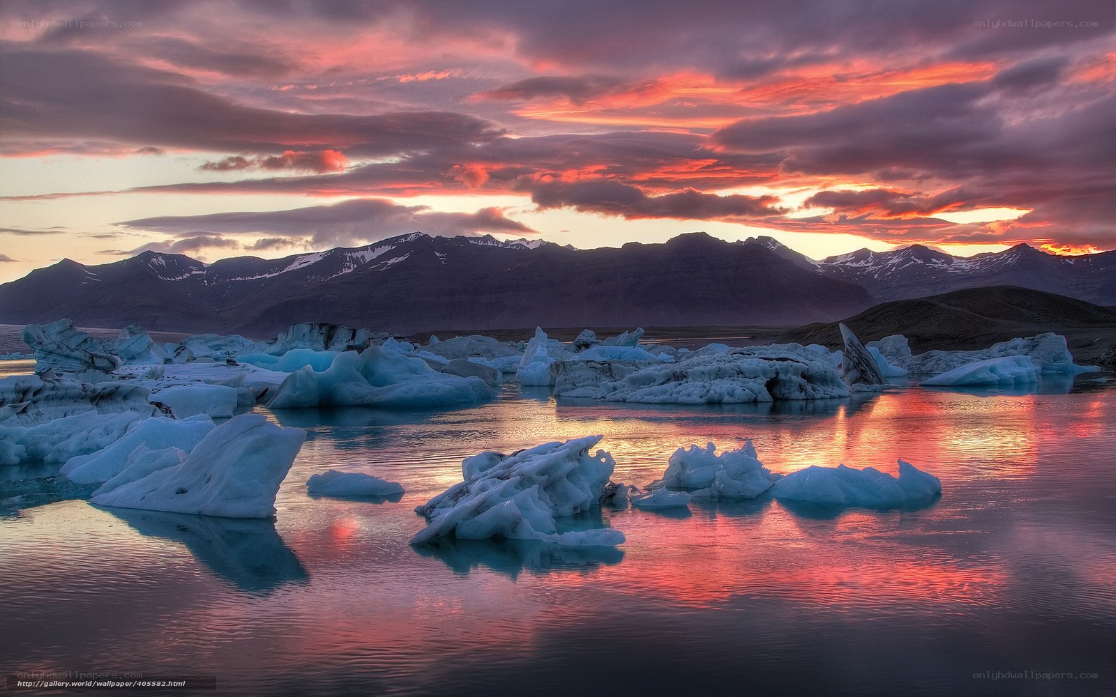 Glacier lagoon at sunset