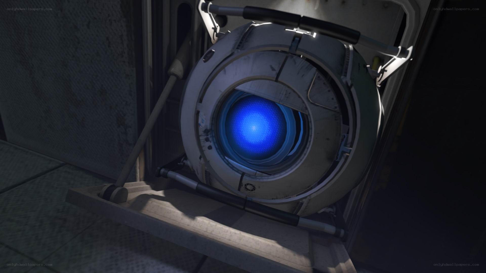 GLaDOS in a chamber