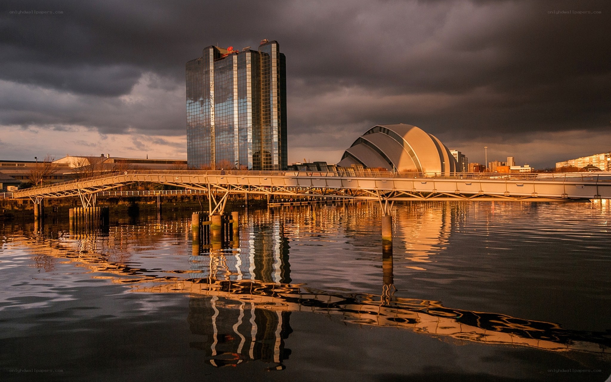 Glasgow skyline at dusk
