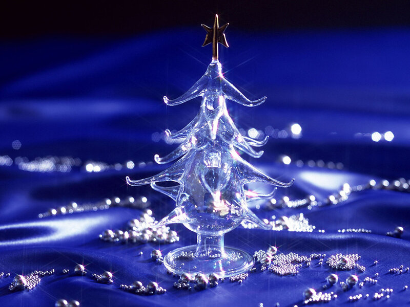 Glass Christmas Tree — Blue