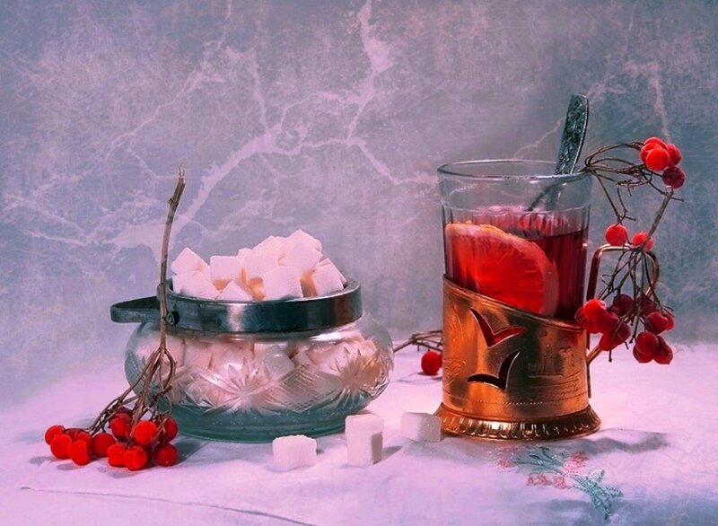 Glass Mug with Tea — Red