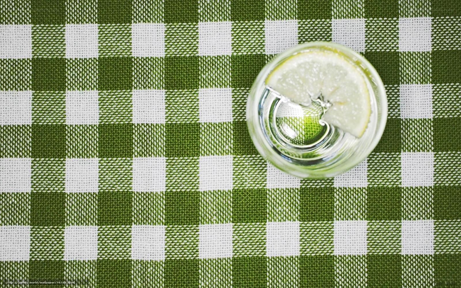 glass of water with lemon