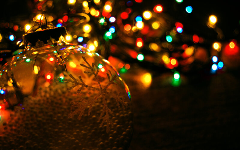 Glass Ornament with Snowflake — Gold