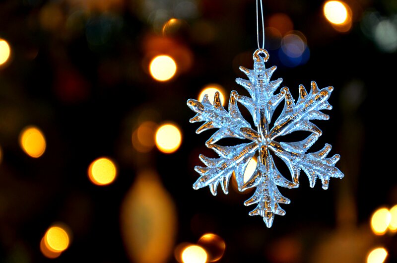 Glass Snowflake Ornament — Blue