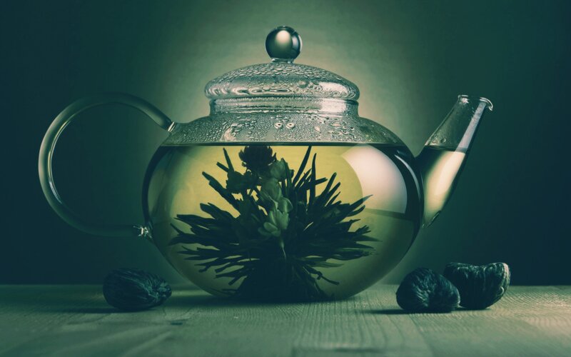 Glass Teapot with Blooming Tea — Green, Serene