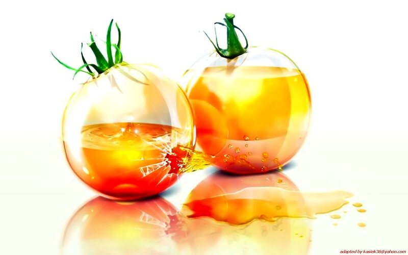 Glass Tomatoes with Liquid