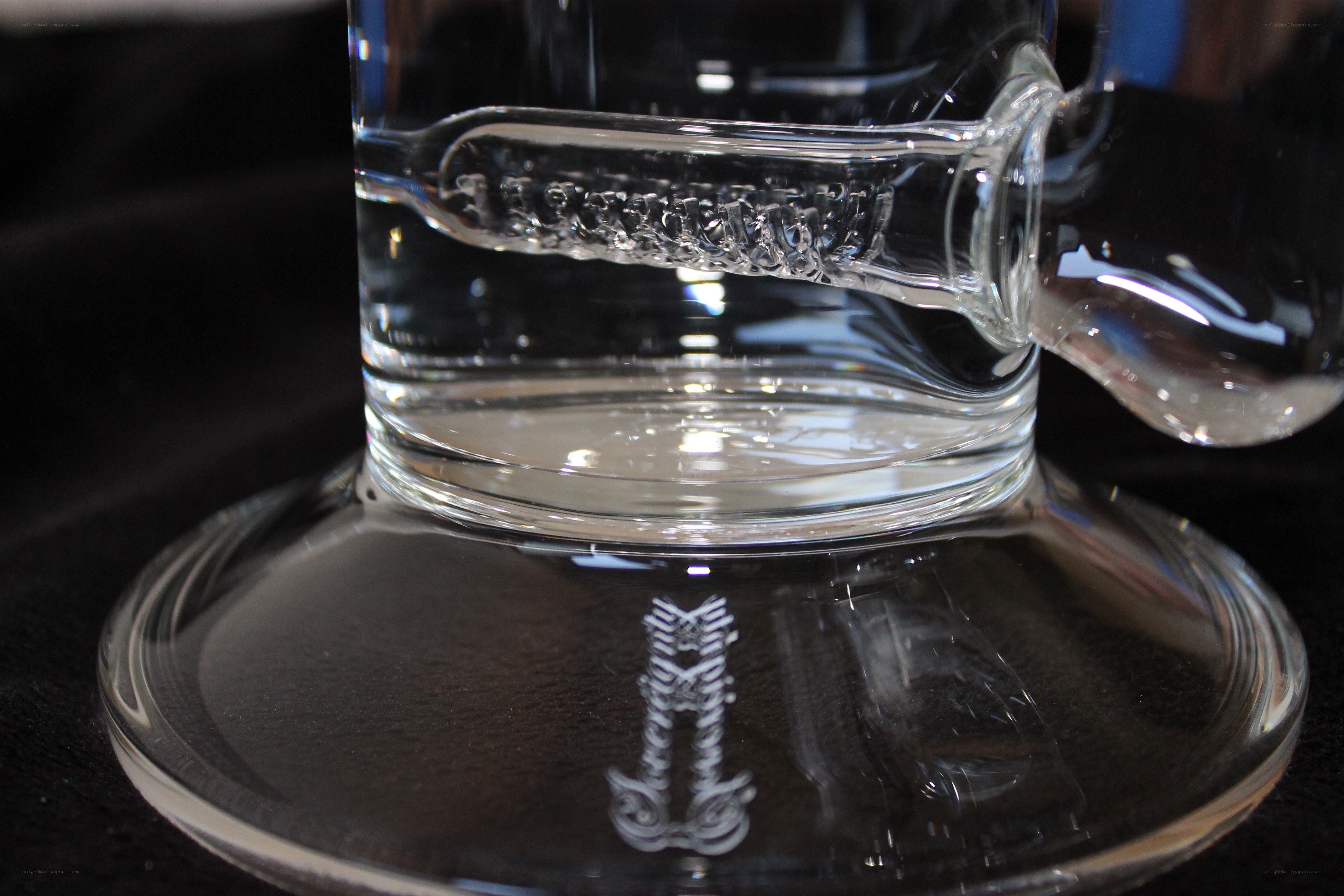 glass water pipe with handle