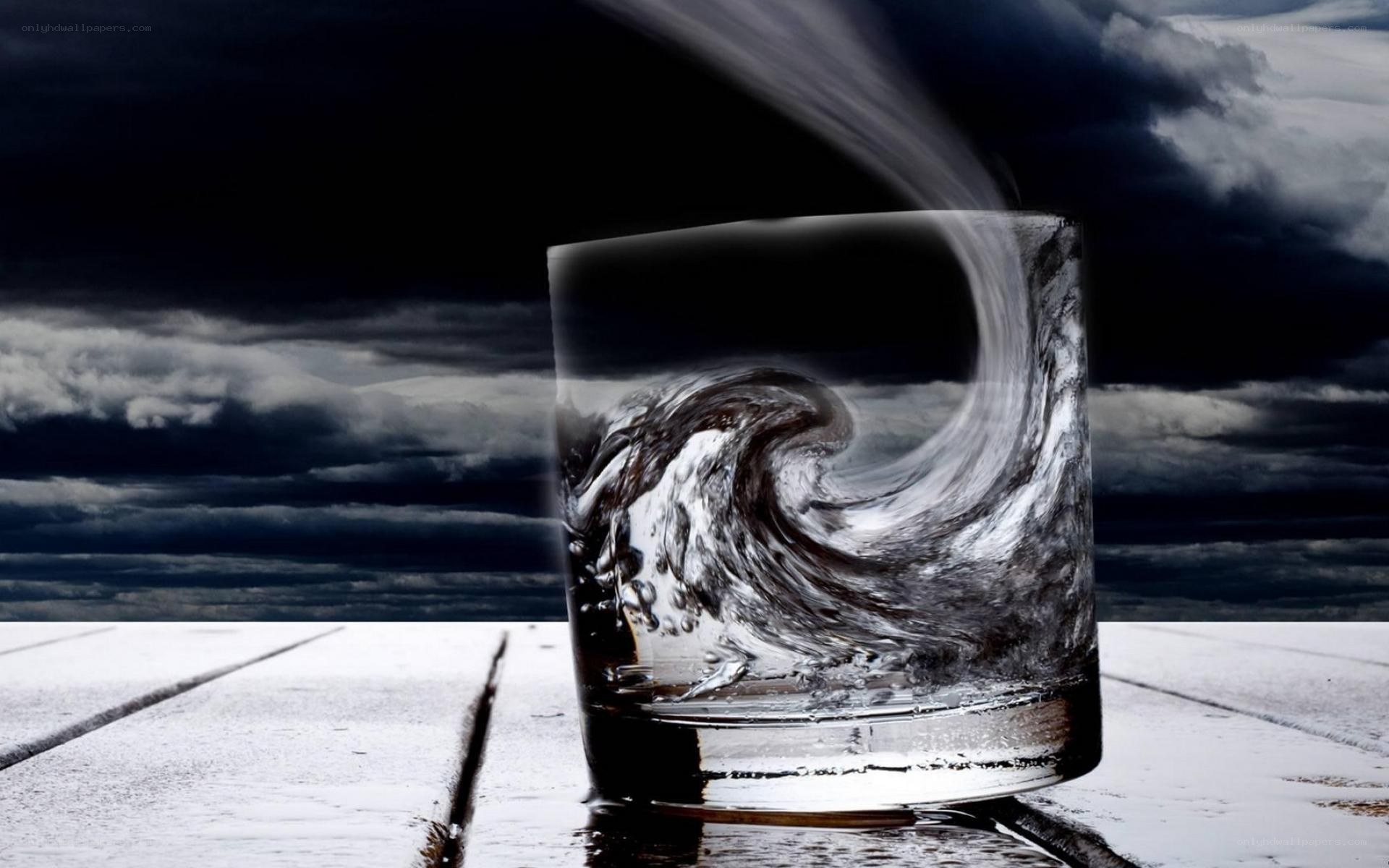 Glass with wave inside