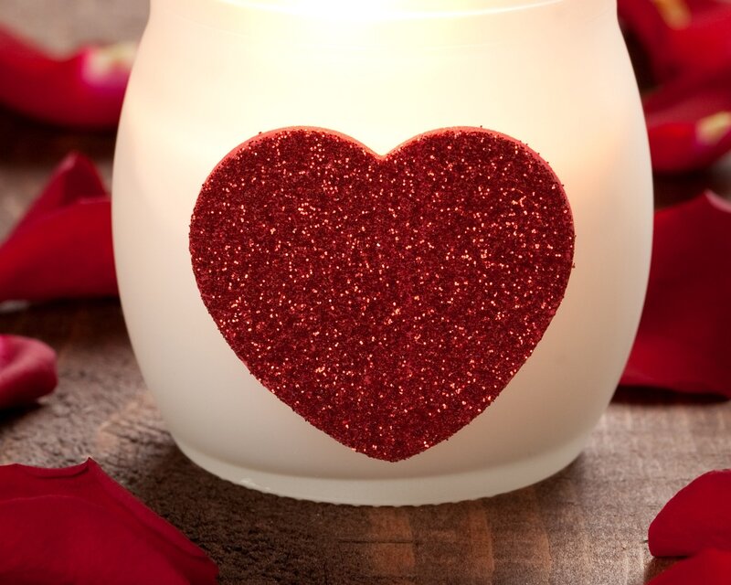glitter heart candle