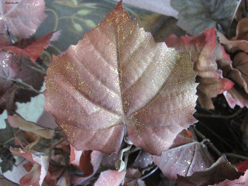Glittery Autumn Leaf