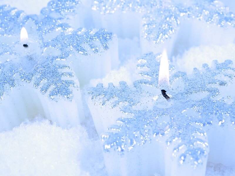 glittery snowflake candles