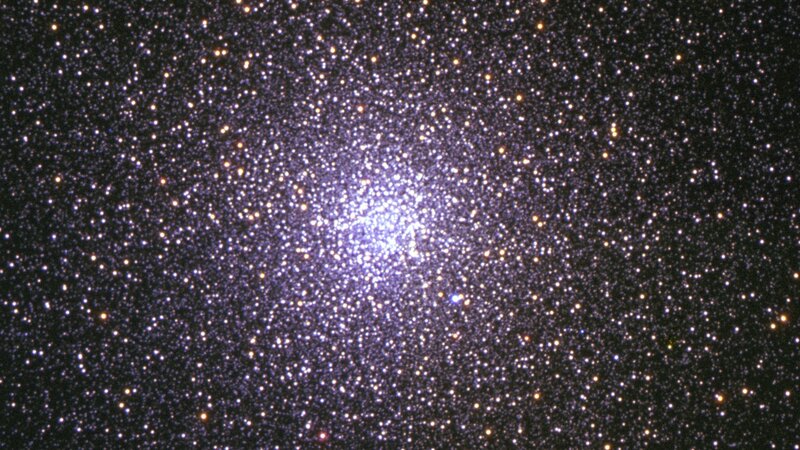 Globular star cluster M13
