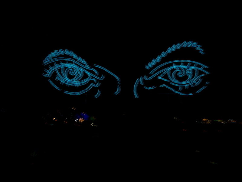 glowing eyes light art