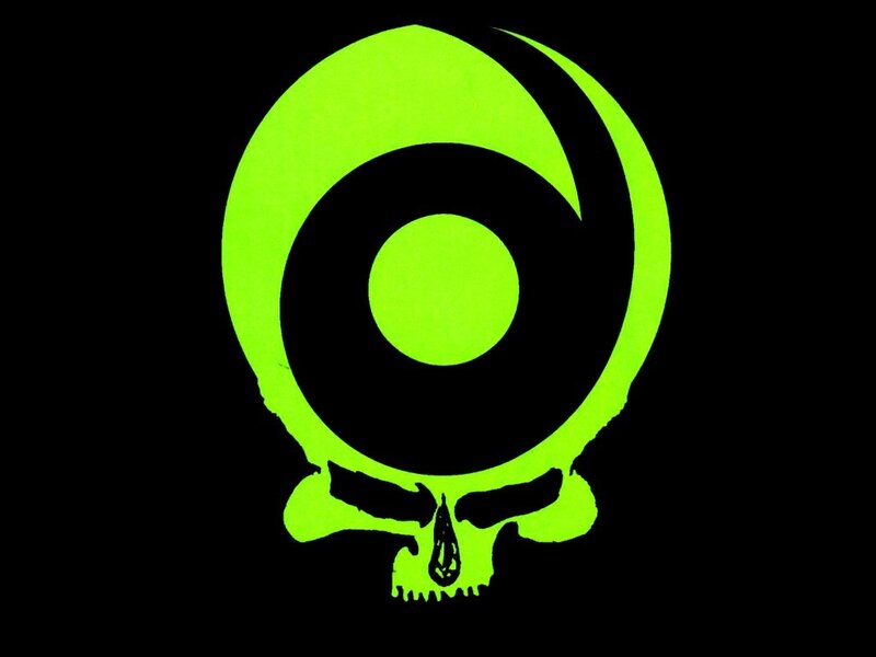 Glowing Green Skull — Dark, Illustration
