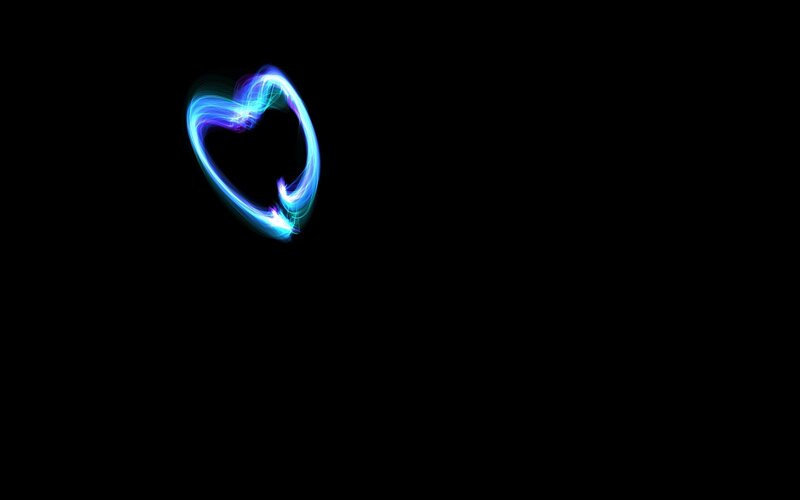 glowing heart light trail
