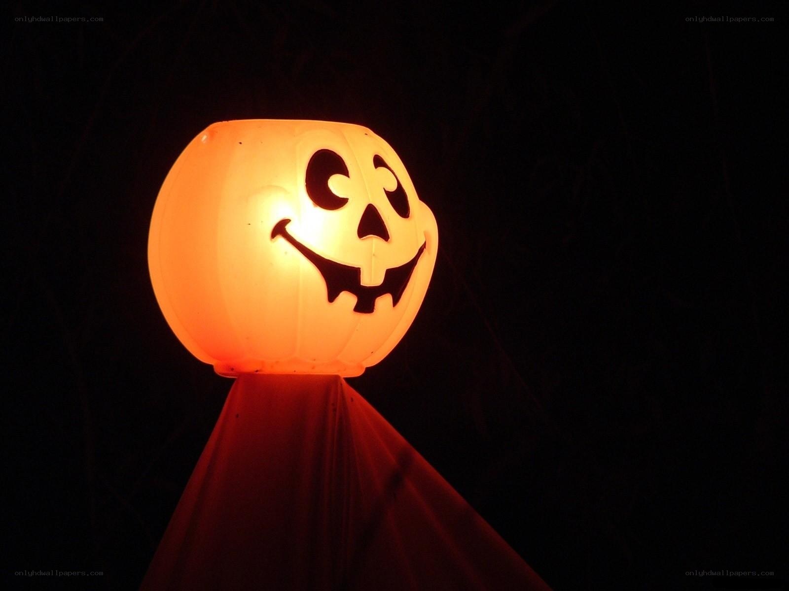 glowing jack-o-lantern decoration
