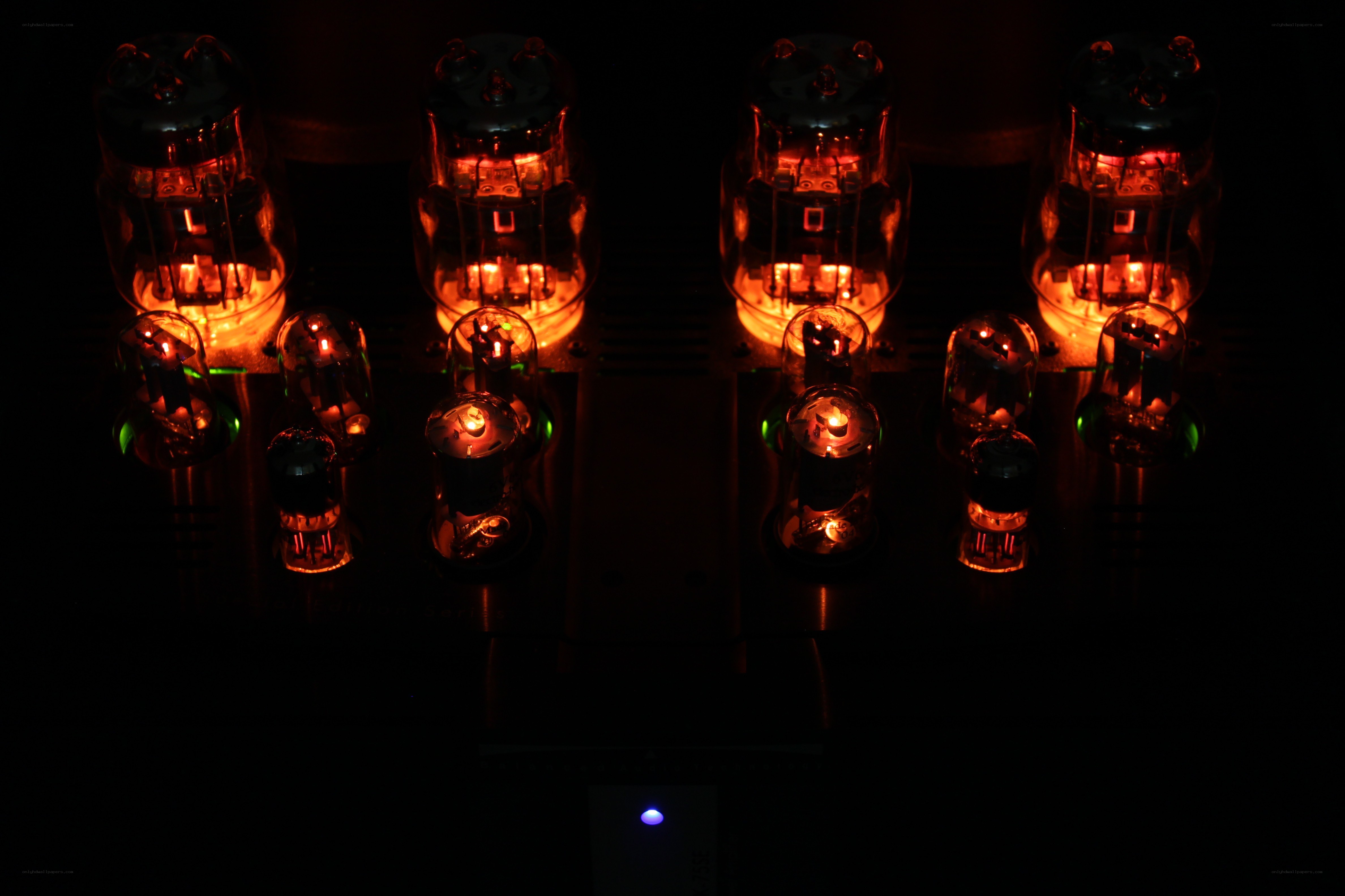 Glowing vacuum tubes in amplifier