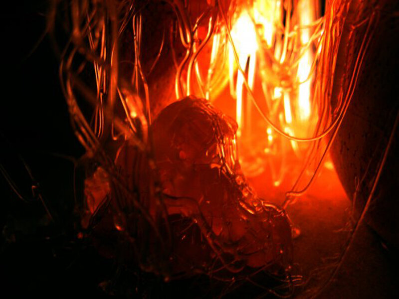 Glowing Wires in Dark