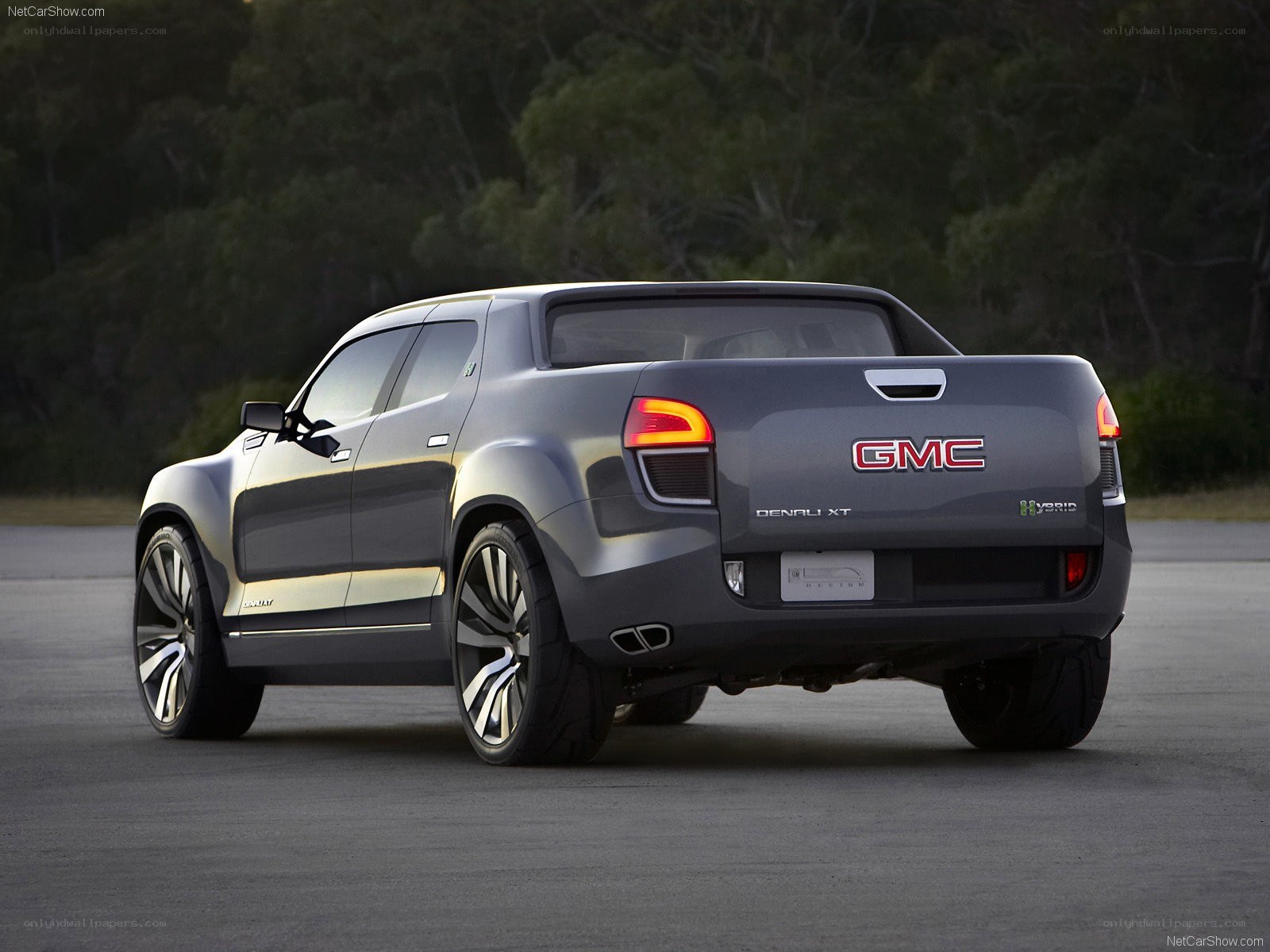 GMC Denali XT Hybrid concept