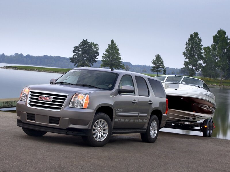 GMC Yukon Hybrid towing boat