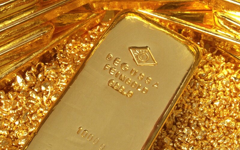 gold bar and nuggets