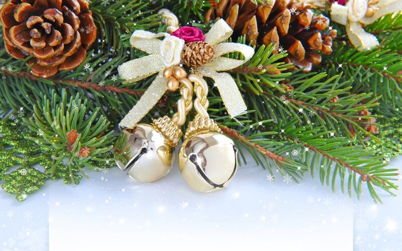 Gold Bells on Pine Branches — Green