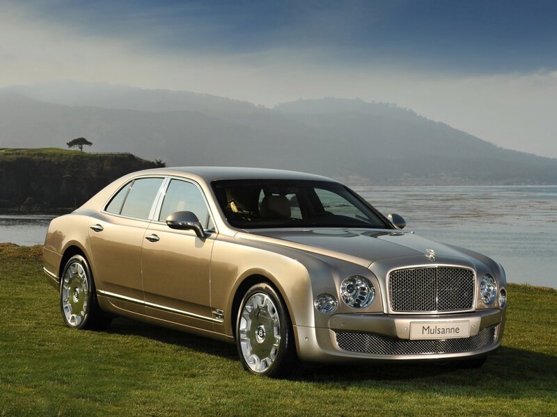 Gold Bentley Mulsanne — Serene, Afternoon