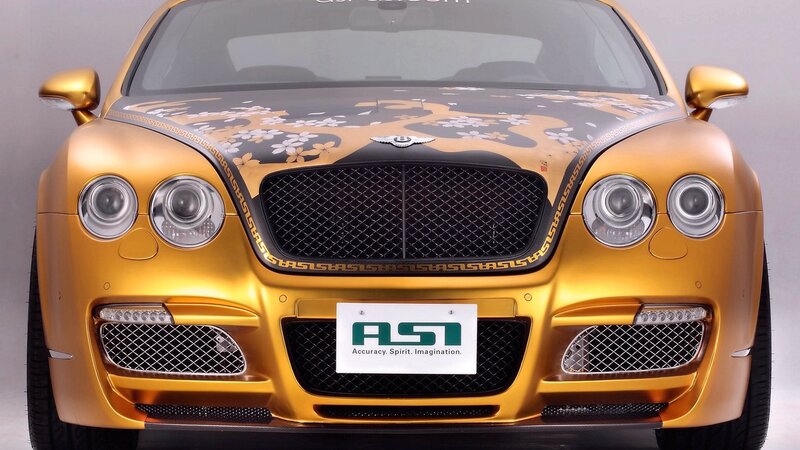 gold bentley with custom graphics