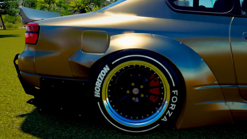 Gold Car Wheel — Bright