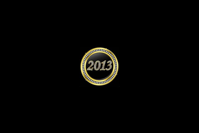 Gold Circle with 2013