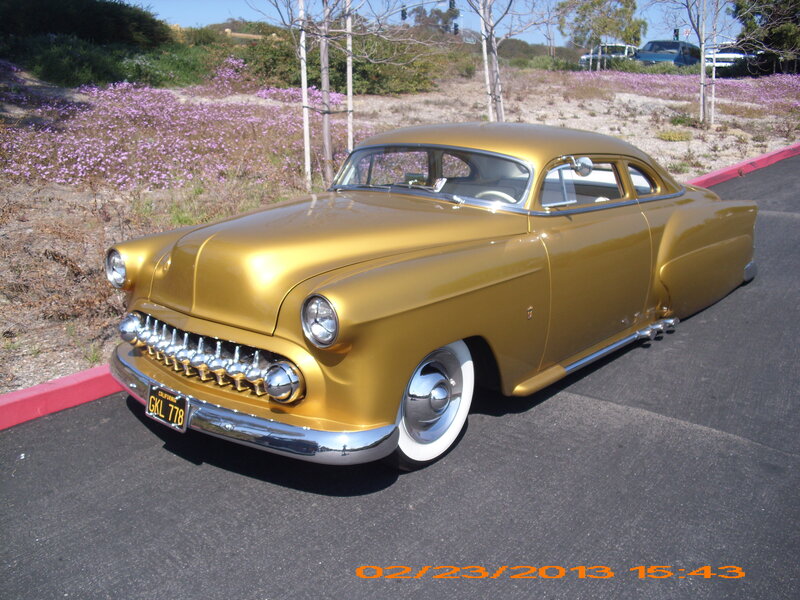 Gold Classic Car — Calm, Afternoon, Photograph, Flowers