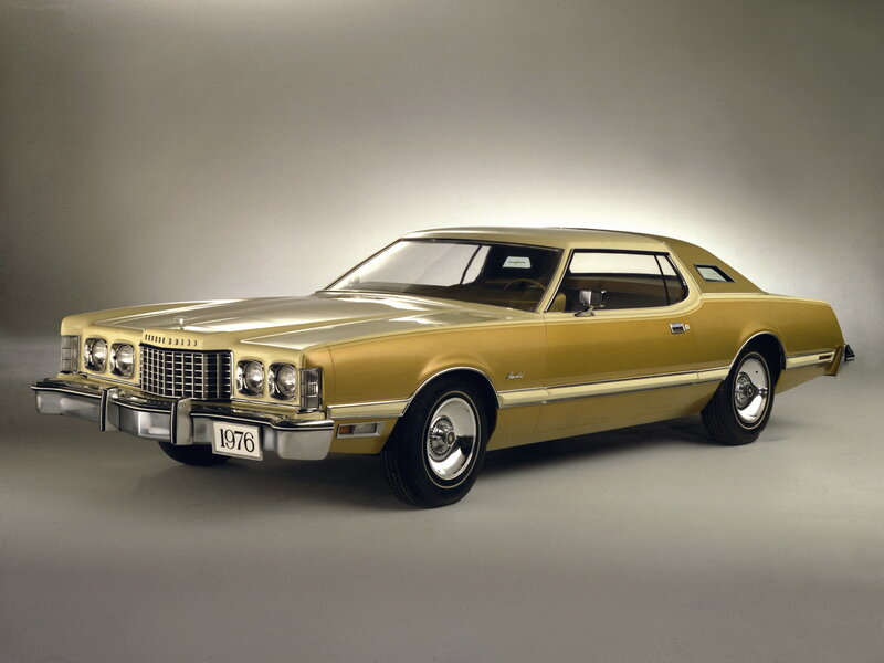 Gold Classic Car — Dramatic, Photograph