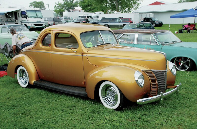 Gold Classic Car — Outdoor, Afternoon, Photograph