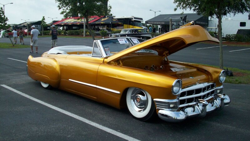 Gold Classic Convertible — Outdoor